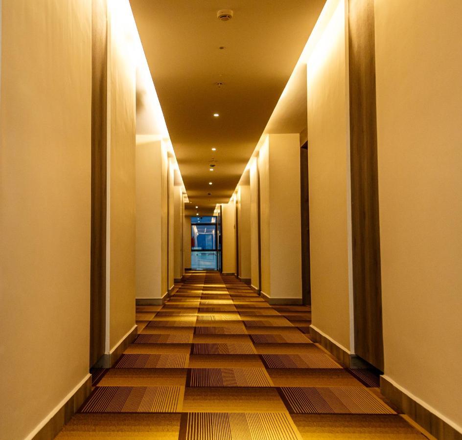 Hotel Galore Inn Mysore Extérieur photo